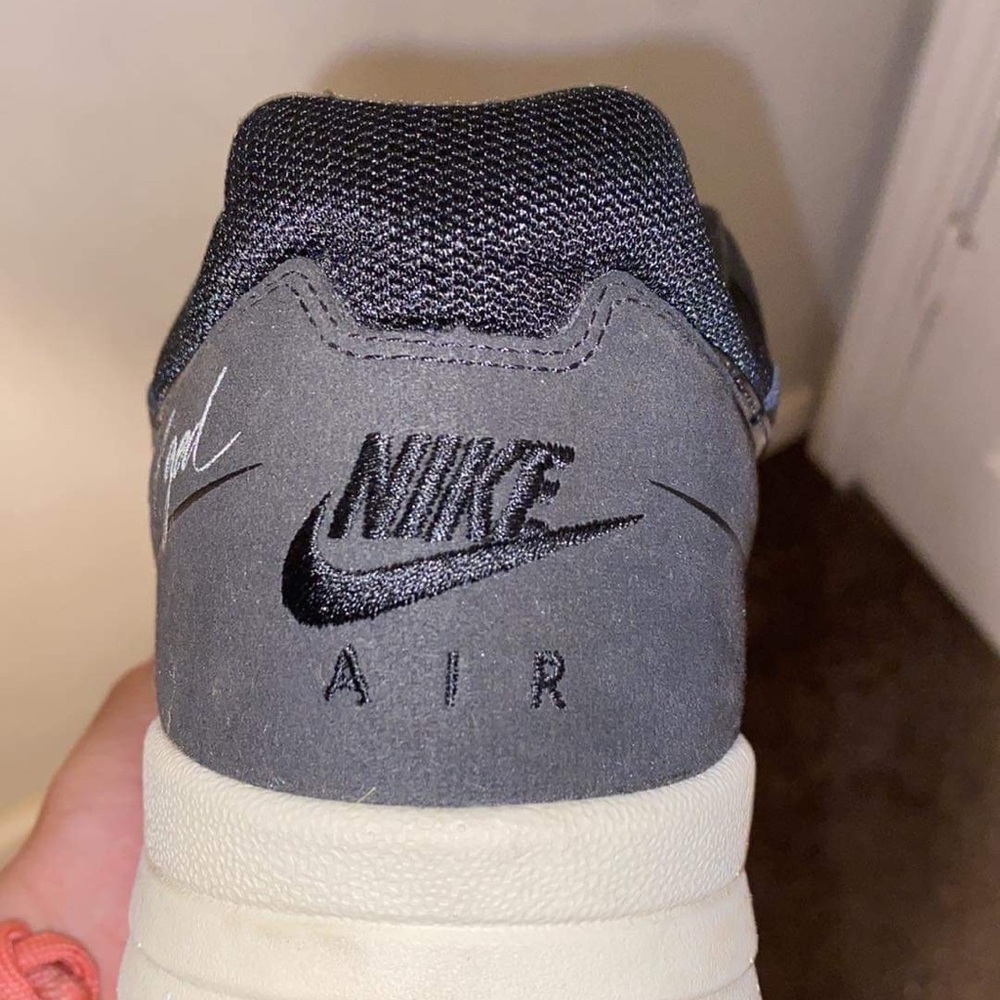 Nike x fear of god size 9.5